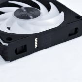 Вентилятор Lian Li G99.12CL1W1B.R0 UNI CL Wireless 120 / 12CL1W1B Black / 120x124x28мм PWM, ARGB, 2150 об/мин Max., 29.8dBa